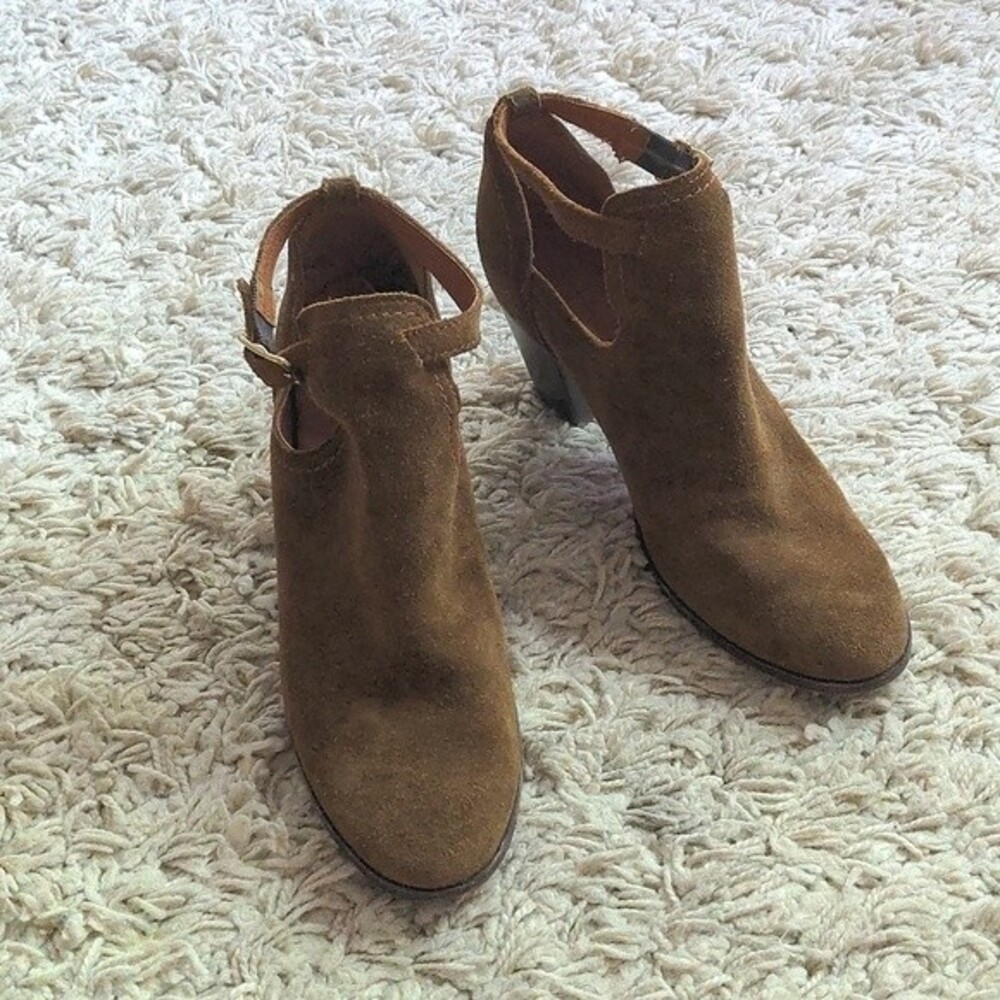 Frye Meghan Suede Booties in Chestnut